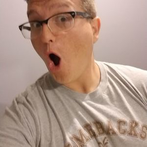 Meet your Posher, Casey